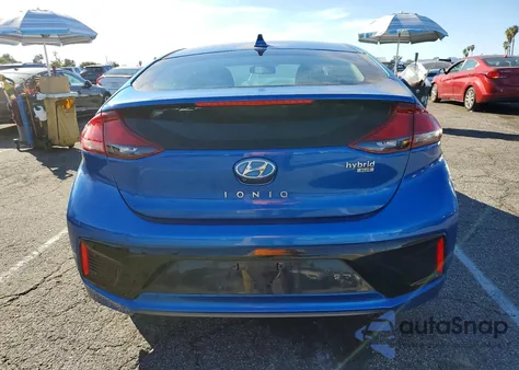 2018 Hyundai Ioniq Blue z USA, uszkodzony, nr VIN KMHC65LC1JU072927